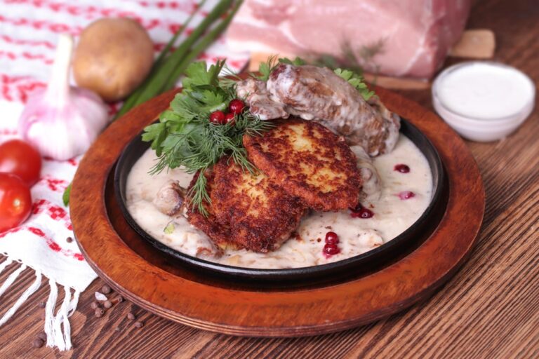 Мачанка с драниками — Белорусская Хата